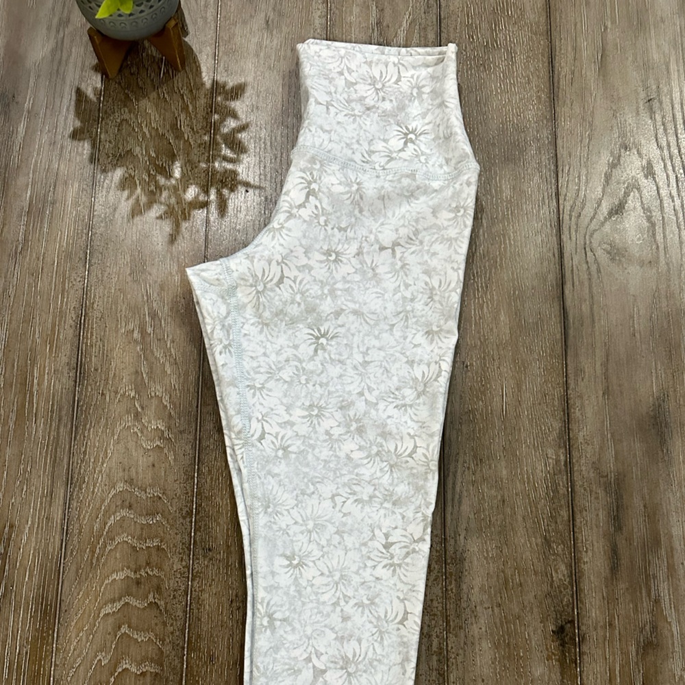 Evolution and Creation Leggings - Picture 12 of 12